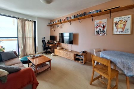 Sala de apartamento à venda com 1 quarto, 48m² em Fátima, Niterói