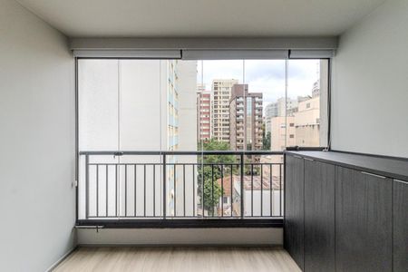Studio para alugar com 33m², 1 quarto e sem vagaVaranda