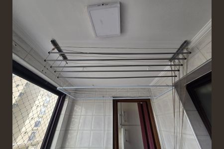 Apartamento para alugar com 82m², 3 quartos e 1 vagaÁrea de Serviço