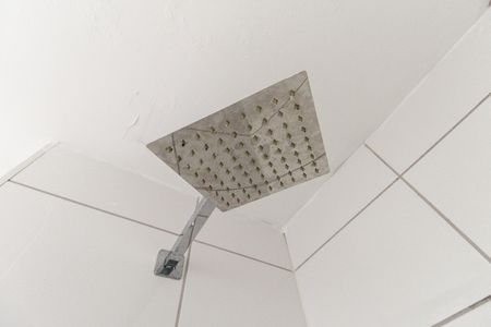 Apartamento para alugar com 39m², 2 quartos e sem vaga Apartamento para alugar com 39m², 2 quartos e sem vagaBanheiro