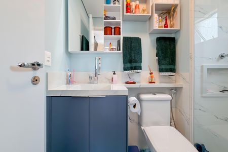 Apartamento para alugar com 93m², 2 quartos e 1 vaga Apartamento para alugar com 93m², 2 quartos e 1 vagaBanheiro da Suíte 2