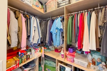 Apartamento para alugar com 93m², 2 quartos e 1 vaga Apartamento para alugar com 93m², 2 quartos e 1 vagaCloset da suíte 2