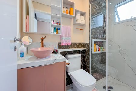 Apartamento para alugar com 93m², 2 quartos e 1 vaga Apartamento para alugar com 93m², 2 quartos e 1 vagaBanheiro da Suíte 1