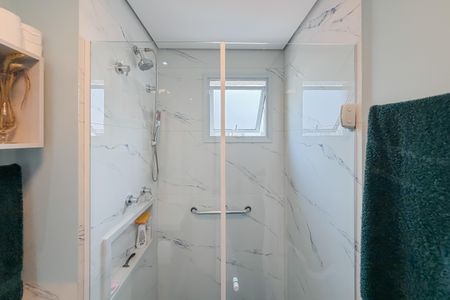 Apartamento para alugar com 93m², 2 quartos e 1 vaga Apartamento para alugar com 93m², 2 quartos e 1 vagaBanheiro da Suíte 2