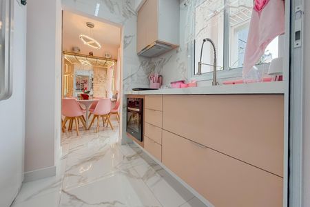 Apartamento para alugar com 93m², 2 quartos e 1 vaga Apartamento para alugar com 93m², 2 quartos e 1 vagaCozinha