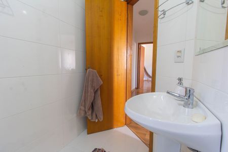 Casa à venda com 253m², 4 quartos e 5 vagasBanheiro 1