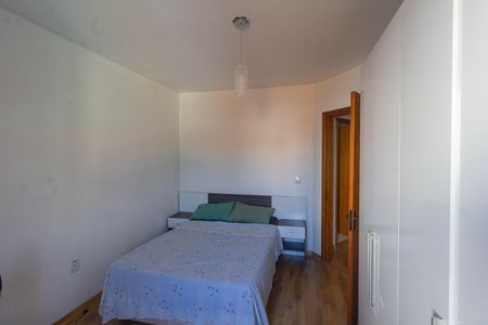 Casa à venda com 253m², 4 quartos e 5 vagasQuarto 2