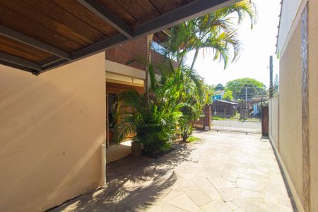 Casa à venda com 253m², 4 quartos e 5 vagasÁrea externa