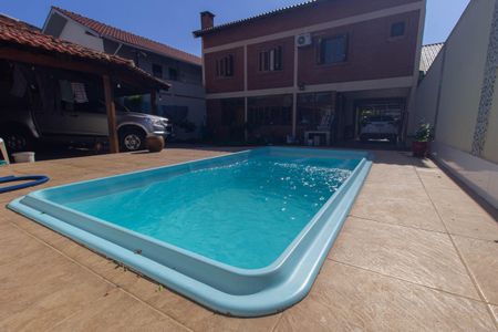 Casa à venda com 253m², 4 quartos e 5 vagasÁrea externa