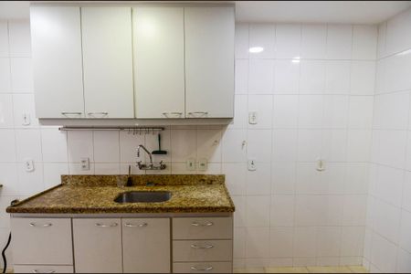 Apartamento à venda com 92m², 2 quartos e 1 vagaCozinha