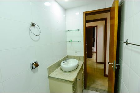Apartamento à venda com 92m², 2 quartos e 1 vagaBanheiro da Suíte