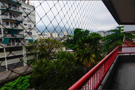 Apartamento à venda com 92m², 2 quartos e 1 vagaSala