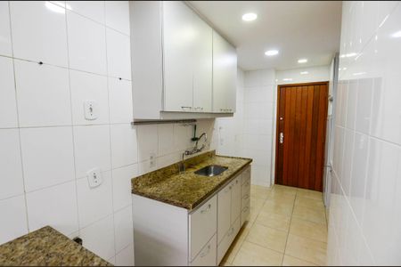 Apartamento à venda com 92m², 2 quartos e 1 vagaCozinha