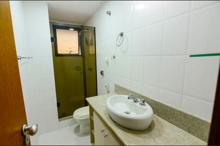 Apartamento à venda com 92m², 2 quartos e 1 vagaBanheiro Social