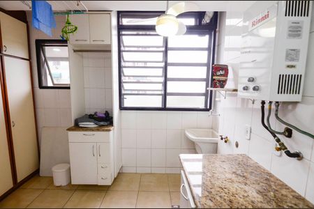 Apartamento à venda com 92m², 2 quartos e 1 vagaÁrea de Serviço