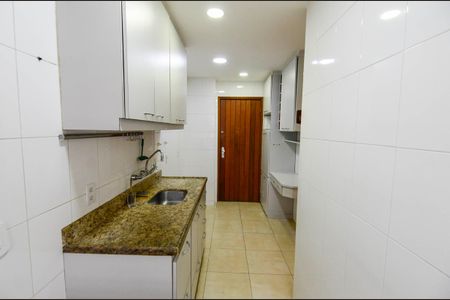 Apartamento à venda com 92m², 2 quartos e 1 vagaCozinha