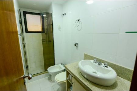 Apartamento à venda com 92m², 2 quartos e 1 vagaBanheiro da Suíte