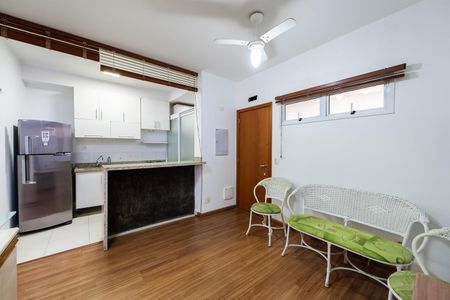 Sala de kitnet/studio para alugar com 1 quarto, 45m² em Boqueirão, Santos