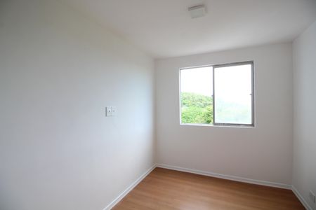 Quarto 1 de apartamento para alugar com 2 quartos, 48m² em Jacarepaguá, Rio de Janeiro