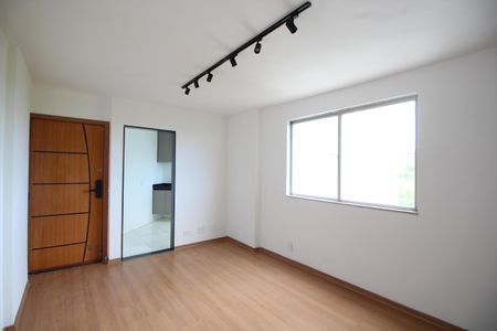 Sala de apartamento para alugar com 2 quartos, 48m² em Jacarepaguá, Rio de Janeiro