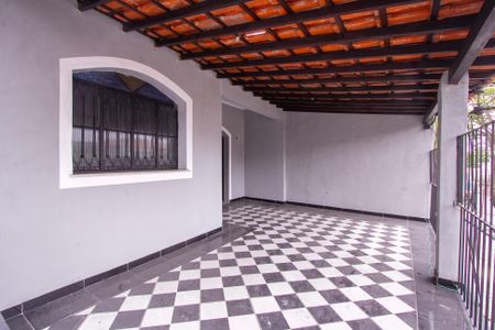 Casa para alugar com 140m², 2 quartos e 2 vagas Casa para alugar com 140m², 2 quartos e 2 vagasQuintal