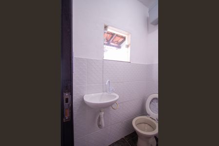 Casa para alugar com 140m², 2 quartos e 2 vagas Casa para alugar com 140m², 2 quartos e 2 vagasBanheiro de Serviço