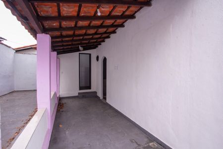 Casa para alugar com 140m², 2 quartos e 2 vagas Casa para alugar com 140m², 2 quartos e 2 vagasQuintal