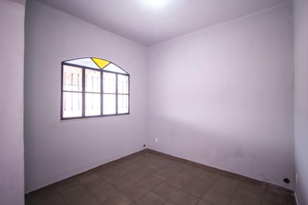 Casa para alugar com 140m², 2 quartos e 2 vagas Casa para alugar com 140m², 2 quartos e 2 vagasSala