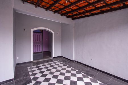 Casa para alugar com 140m², 2 quartos e 2 vagas Casa para alugar com 140m², 2 quartos e 2 vagasQuintal