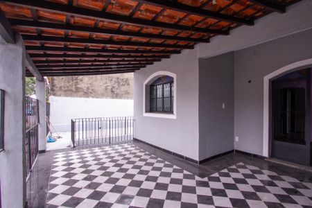 Casa para alugar com 140m², 2 quartos e 2 vagas Casa para alugar com 140m², 2 quartos e 2 vagasQuintal