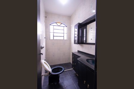 Casa para alugar com 140m², 2 quartos e 2 vagas Casa para alugar com 140m², 2 quartos e 2 vagasBanheiro Social