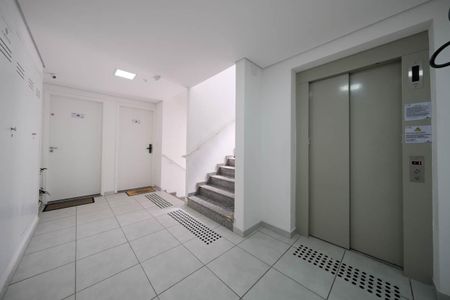 Apartamento à venda com 32m², 1 quarto e 1 vagaÁrea comum