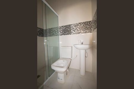 Banheiro de casa para alugar com 1 quarto, 40m² em Sete Pontes, São Gonçalo