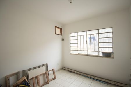 Quarto 1 de casa para alugar com 1 quarto, 40m² em Sete Pontes, São Gonçalo