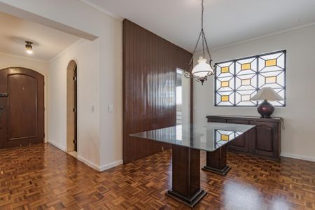 Sala de apartamento para alugar com 3 quartos, 138m² em Independência, Porto Alegre