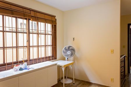 Casa à venda com 153m², 4 quartos e 2 vagasCorredor