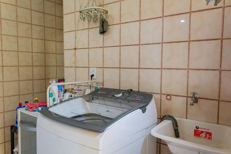 Casa à venda com 153m², 4 quartos e 2 vagasÁrea de Serviço