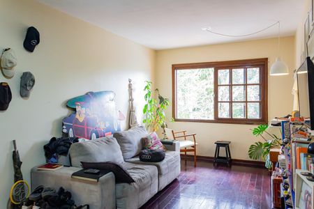 Casa à venda com 153m², 4 quartos e 2 vagasSala