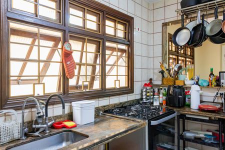 Casa à venda com 153m², 4 quartos e 2 vagasCozinha