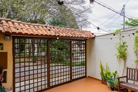 Casa à venda com 153m², 4 quartos e 2 vagasGaragem