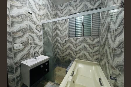 Banheiro de casa para alugar com 1 quarto, 70m² em Vila Galvão, Guarulhos