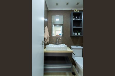 Apartamento à venda com 87m², 3 quartos e 2 vagasBanheiro social