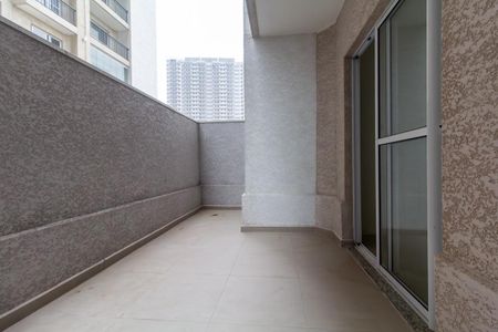 Apartamento à venda com 51m², 2 quartos e 1 vaga Apartamento à venda com 51m², 2 quartos e 1 vagaVaranda e Área de Serviço