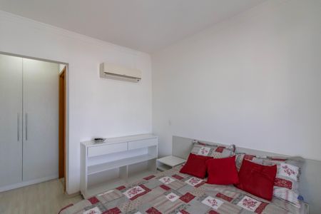 Apartamento à venda com 165m², 3 quartos e 3 vagas Apartamento à venda com 165m², 3 quartos e 3 vagasSuíte 1