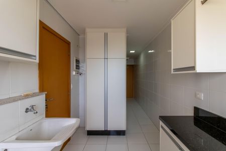 Apartamento à venda com 165m², 3 quartos e 3 vagas Apartamento à venda com 165m², 3 quartos e 3 vagasArea de Serviço
