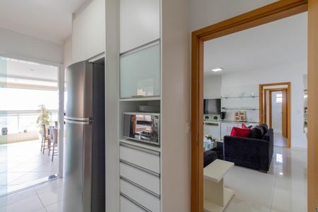 Apartamento à venda com 165m², 3 quartos e 3 vagas Apartamento à venda com 165m², 3 quartos e 3 vagasCozinha