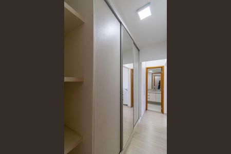 Apartamento à venda com 165m², 3 quartos e 3 vagas Apartamento à venda com 165m², 3 quartos e 3 vagasSuíte 1