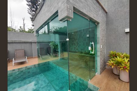 Casa de condomínio à venda com 320m², 4 quartos e 6 vagasÁrea externa