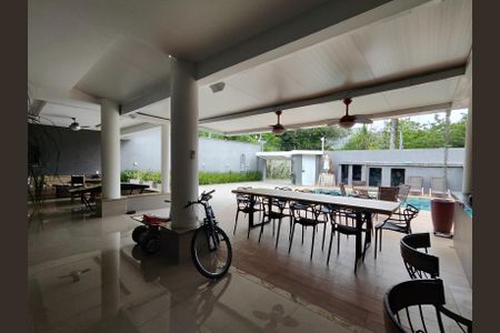 Casa de condomínio à venda com 320m², 4 quartos e 6 vagasÁrea externa