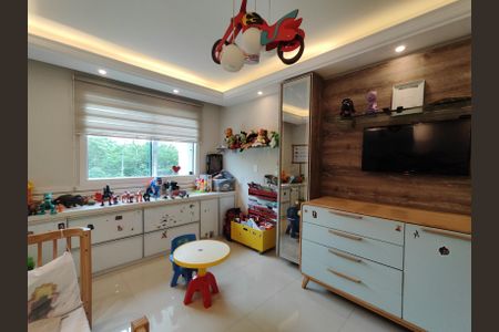 Casa de condomínio à venda com 320m², 4 quartos e 6 vagasSuíte 4